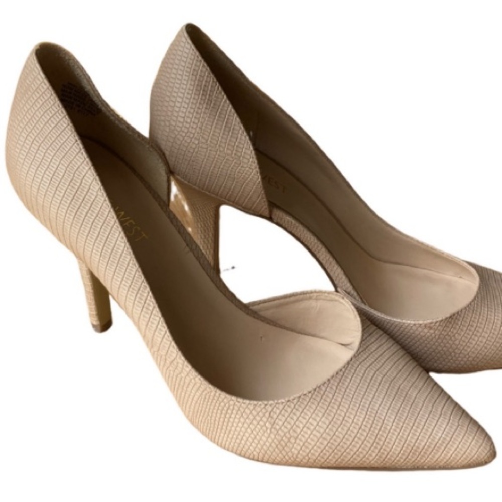Classic Pointed-Toe Nude Pumps - Women's Dress Heels